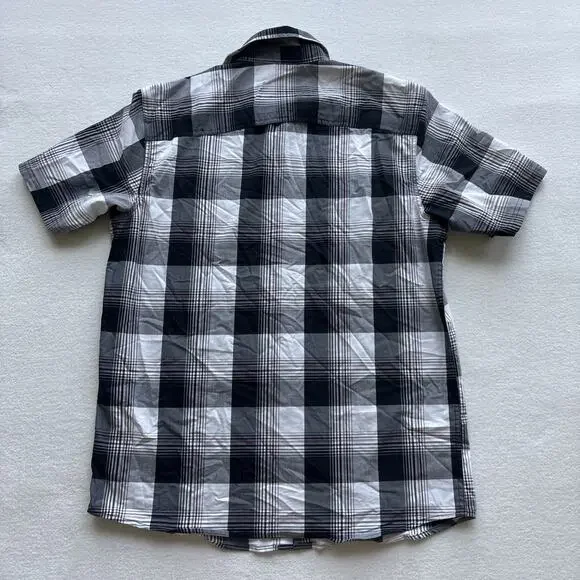 Wrangler Men Large Black Plaid Outdoor Short Sleeve Shirt with UPF 40 Protection - Picture 13 of 14